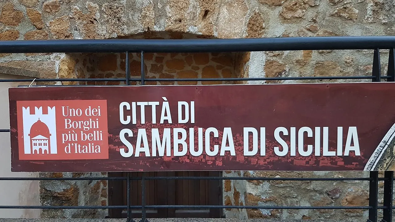 Il Cortile Del Marchese Beccadelli Bed & Breakfast Sambuca di Sicilia 0*,  Italy